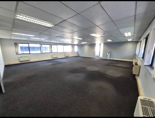 323M² OFFICE TO LET IN SANDTON CENTRAL